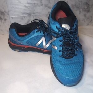 New Balance Leadville v3 Trail Running Shoes -Men Size 9.5 2E Blue Black Red